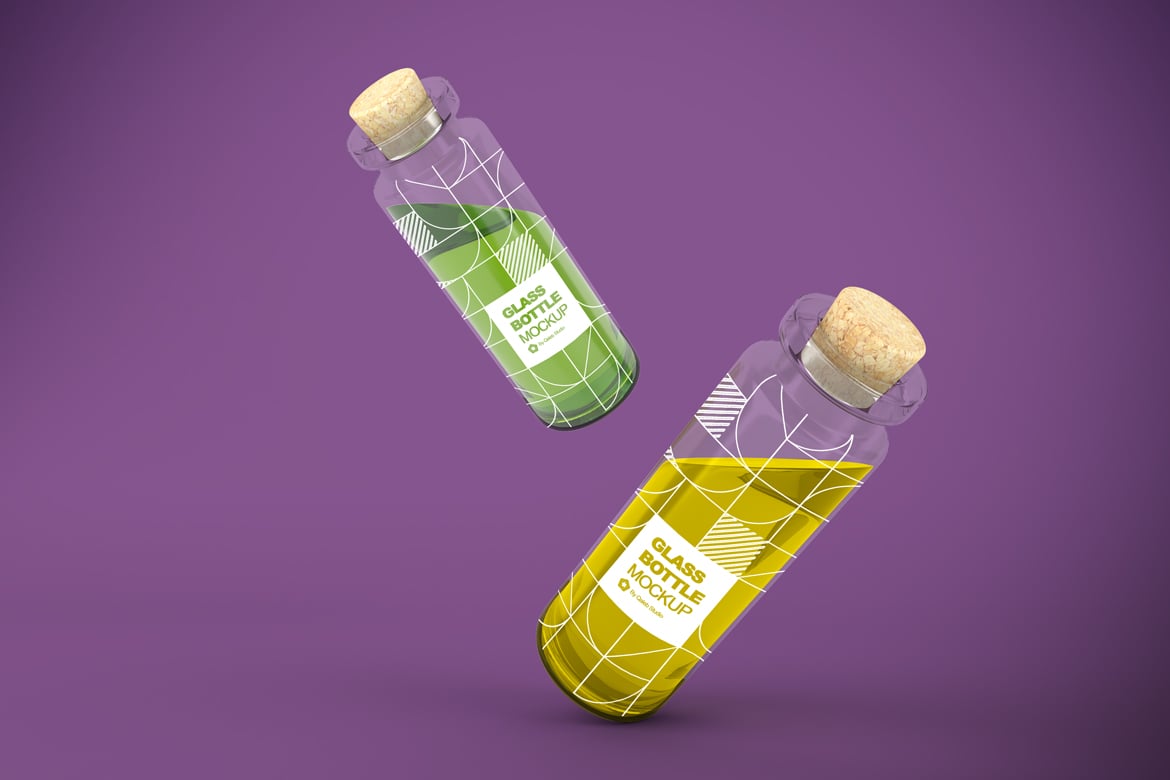 饮料玻璃瓶创意设计样机 Drink Glass Bottle Mockup
