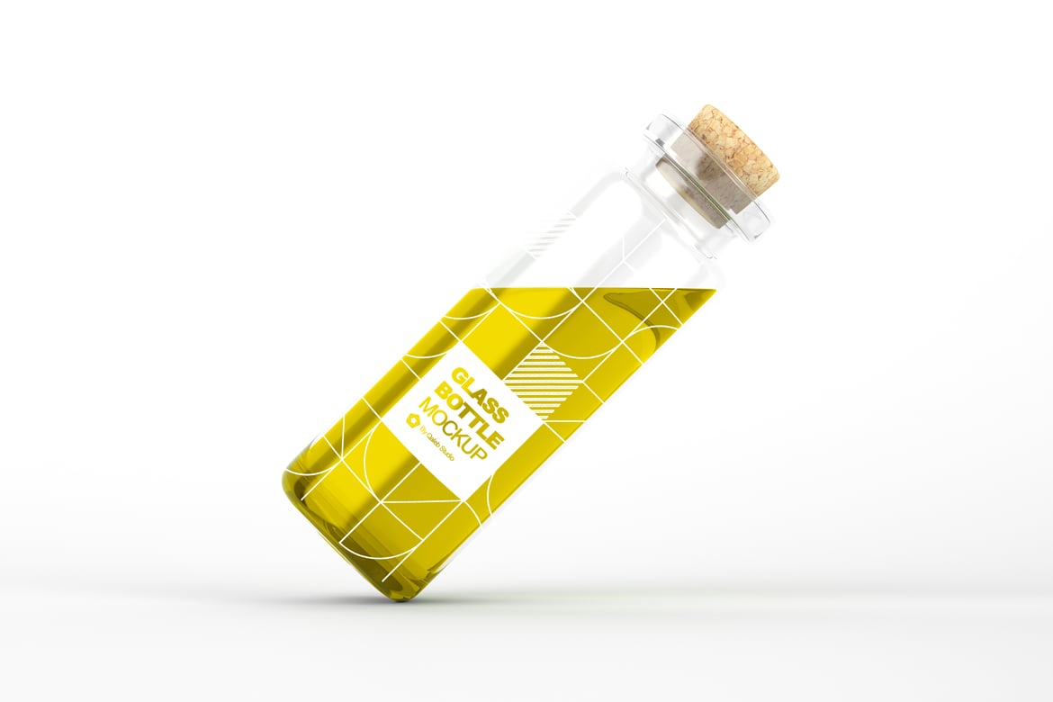 饮料玻璃瓶创意设计样机 Drink Glass Bottle Mockup