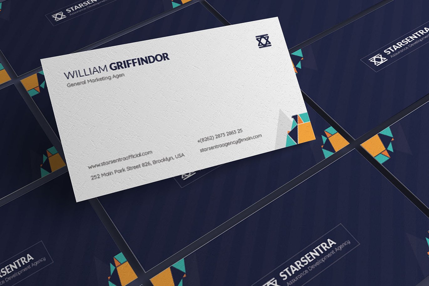 汽车服务品牌名片设计模板 Starsentra – Business Card_ Print Templates ft. car插图3 汽车服务品牌名片设计模板 Starsentra - Business Card_ Print Templates ft. car