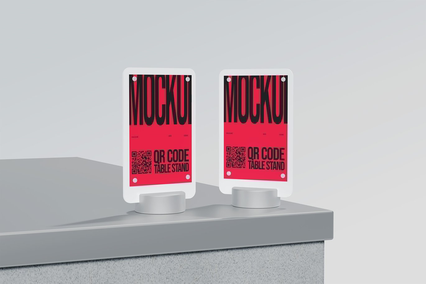 二维码桌立牌展示样机 QR Code Table Stand Mockup