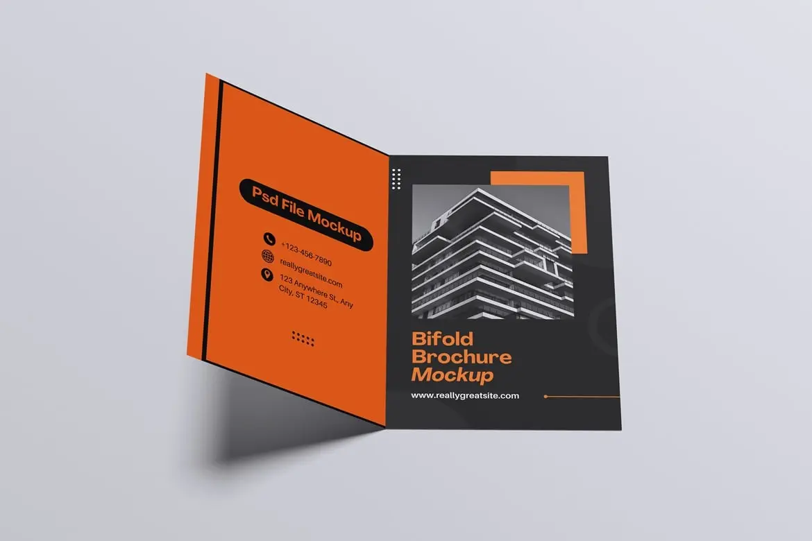 双折页宣传册立体展示样机 Bifold Brochure Mockup