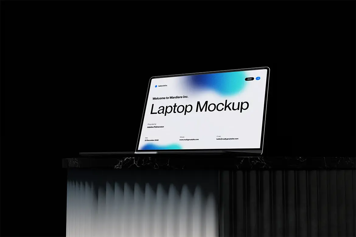 高品质笔记本电脑PSD样机模板 High Quality Laptop Mockup Set