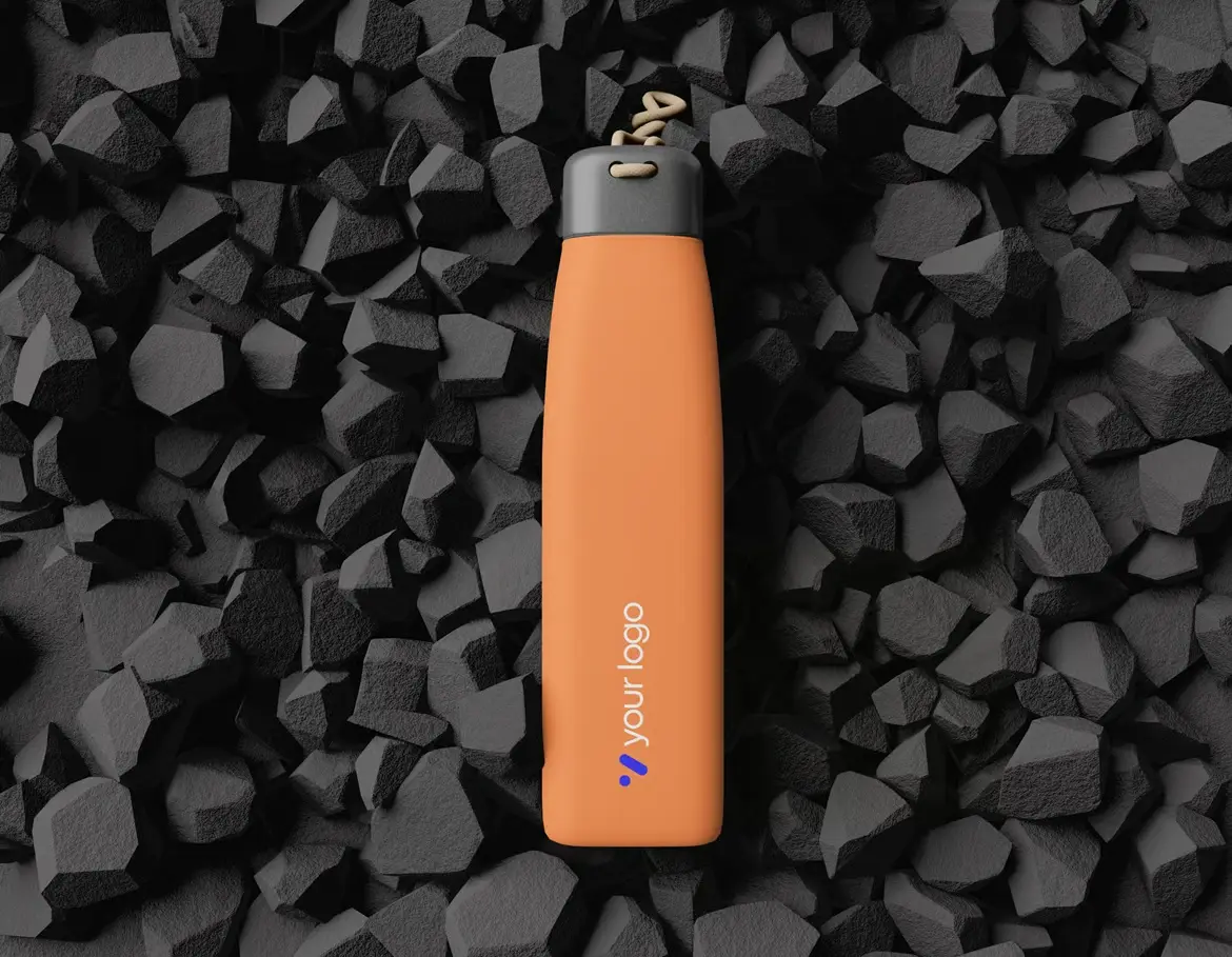 水瓶标签展示PSD样机模版 Water Bottle Mockup