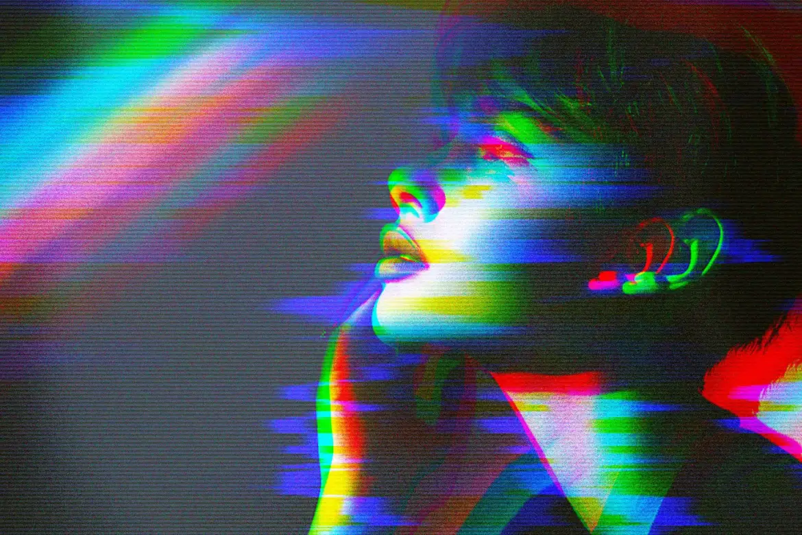 故障扭曲照片特效PSD模板 Glitch Distortion Photo Effect